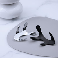 Крючок мебельный четырехрожковый KORAL черный матовый AKS 64163