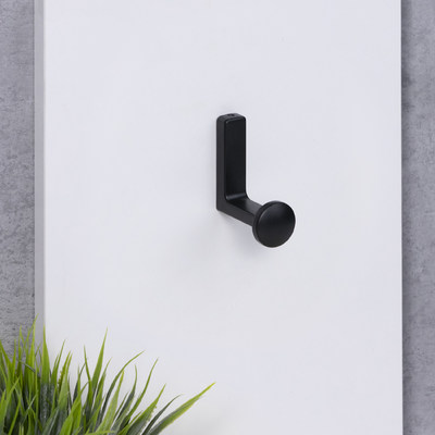 Крючок мебельный однорожковый KING черный матовый AKS 90276