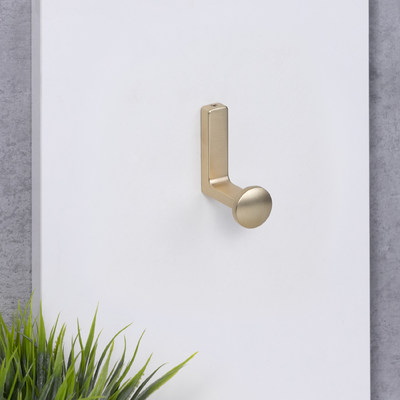 Крючок мебельный однорожковый KING брашированное золото AKS 90279