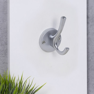 Крючок мебельный двухрожковый HORN хром матовый AKS 56839