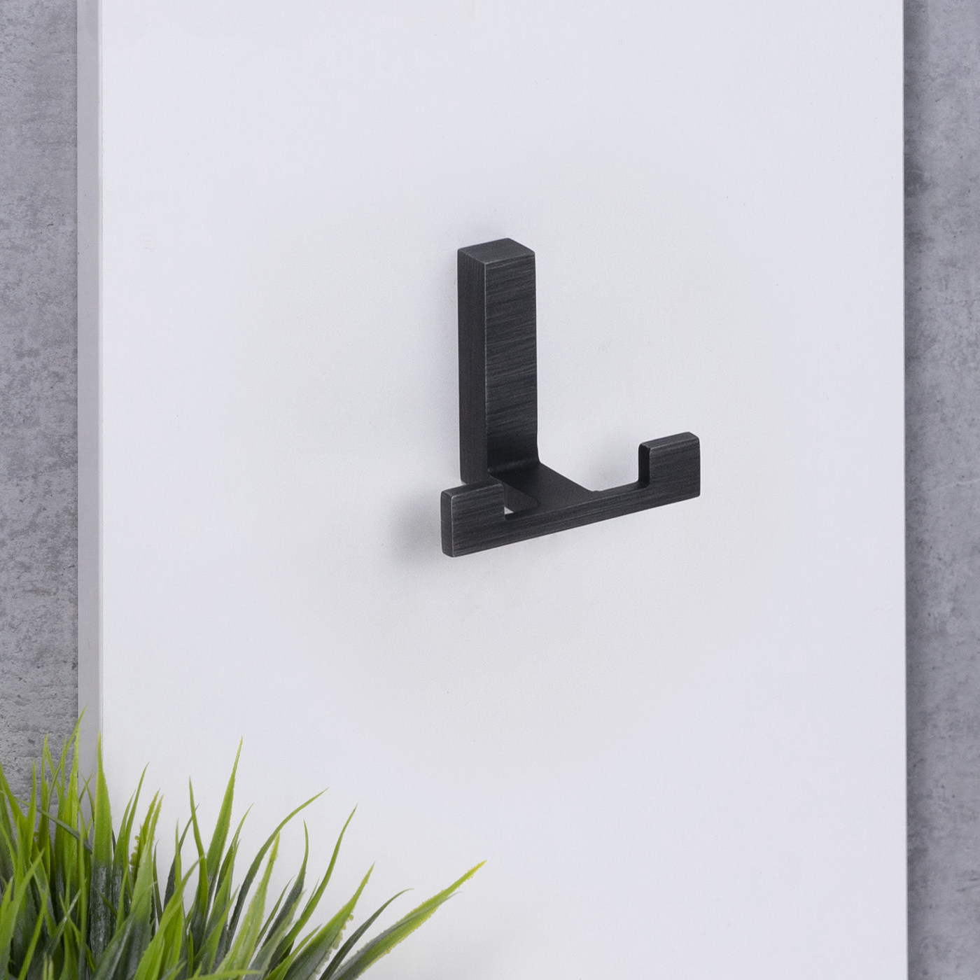 Крючок мебельный двухрожковый LEGGO шлифованный титан AKS 103310