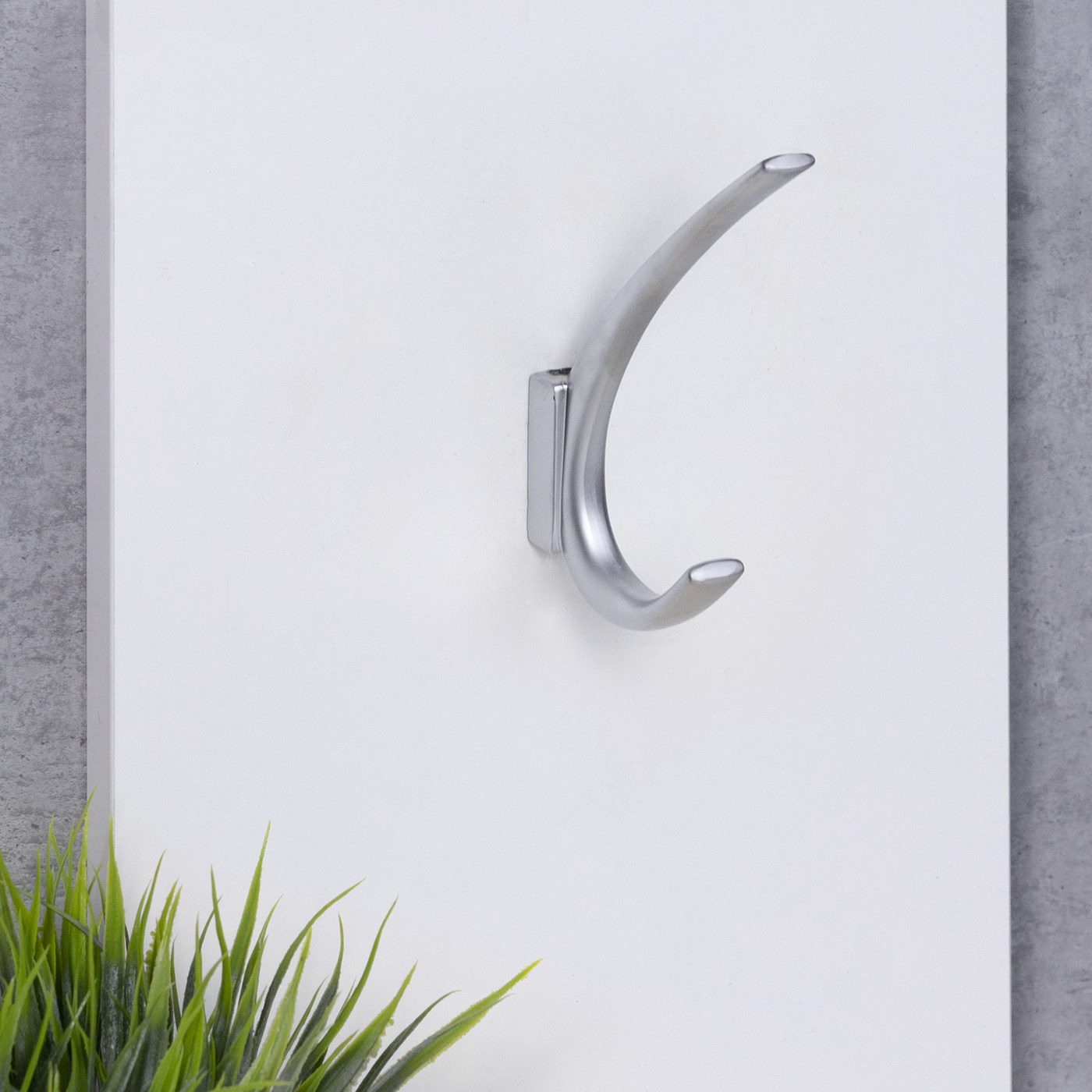 Крючок мебельный двухрожковый SKY хром матовый AKS 81525