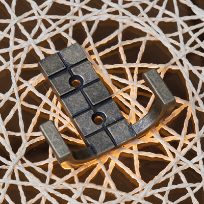 Крючок мебельный двухрожковый TETRIS шлифованная медь AKS 56842 (снят с пр-ва)