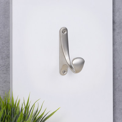 Крючок мебельный однорожковый DELTA сатин AKS 56831