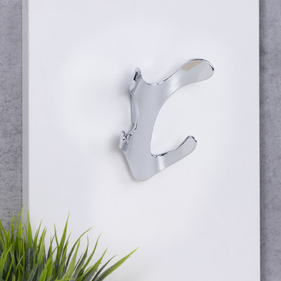 Крючок мебельный четырехрожковый KORAL хром AKS 64162