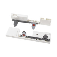 Фасадный крепеж внутреннего высокого ящика Slimbox белый с релингом на фасаде AKS 64613