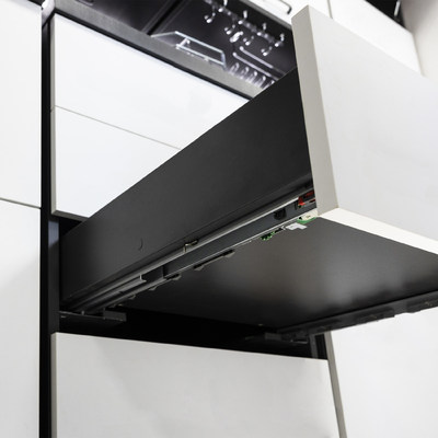 Направляющая скрытого монтажа L-500 push to open+довод ДСП16-18mm с замками левая+правая AKS 92939