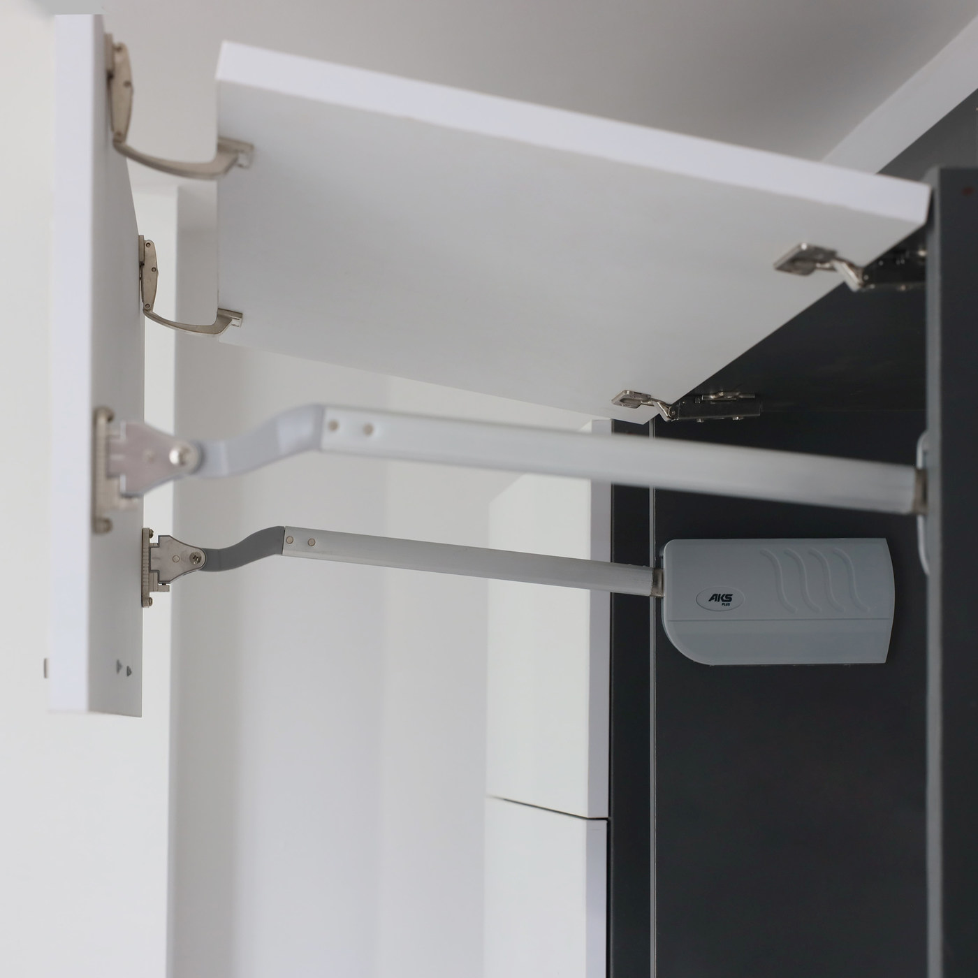 Подъемник HERMES на две двери 8-10 kg с доводчиком и фиксацией в любом положении AKS PLUS 63013