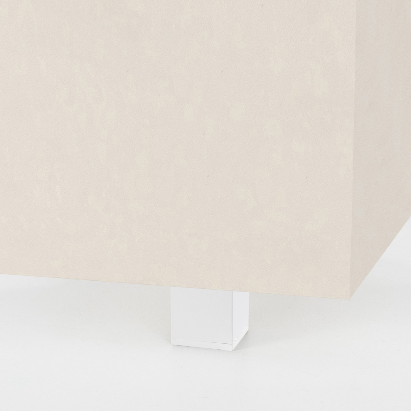 Опора мебельная квадратная DAKP-27 h60, белая AKS 54971