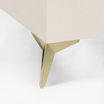 Опора меб. мет. HELLY h100 угловая браш.золото AKS 115528 (старый код 90909)