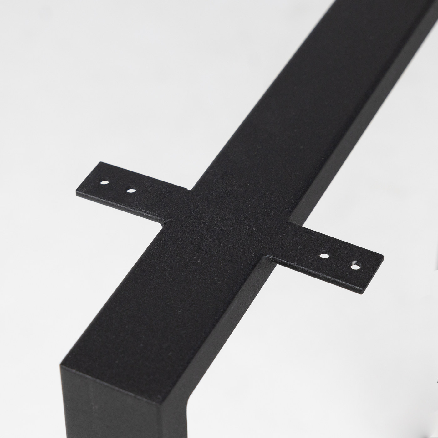 Подстолье THOR 395х1064 черный AKS 80940