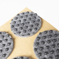 Подкладка самоприлипающая фетровая прорезиненная d30 мм (1 лист - 15 шт.) серая AKS 109729