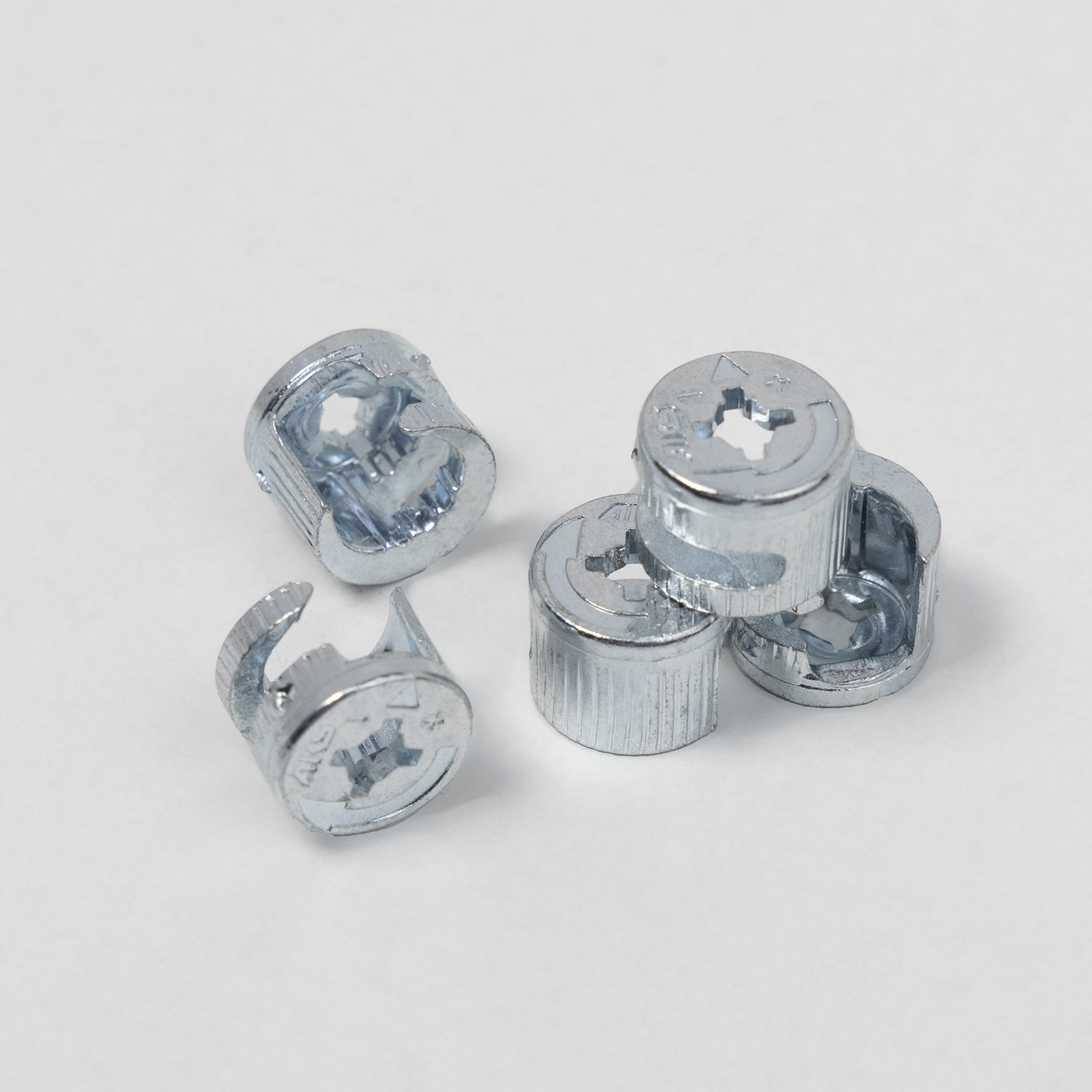 Эксцентрик D15мм стальной (1уп1тыс.шт) AKS 113465 (старый код 58298)