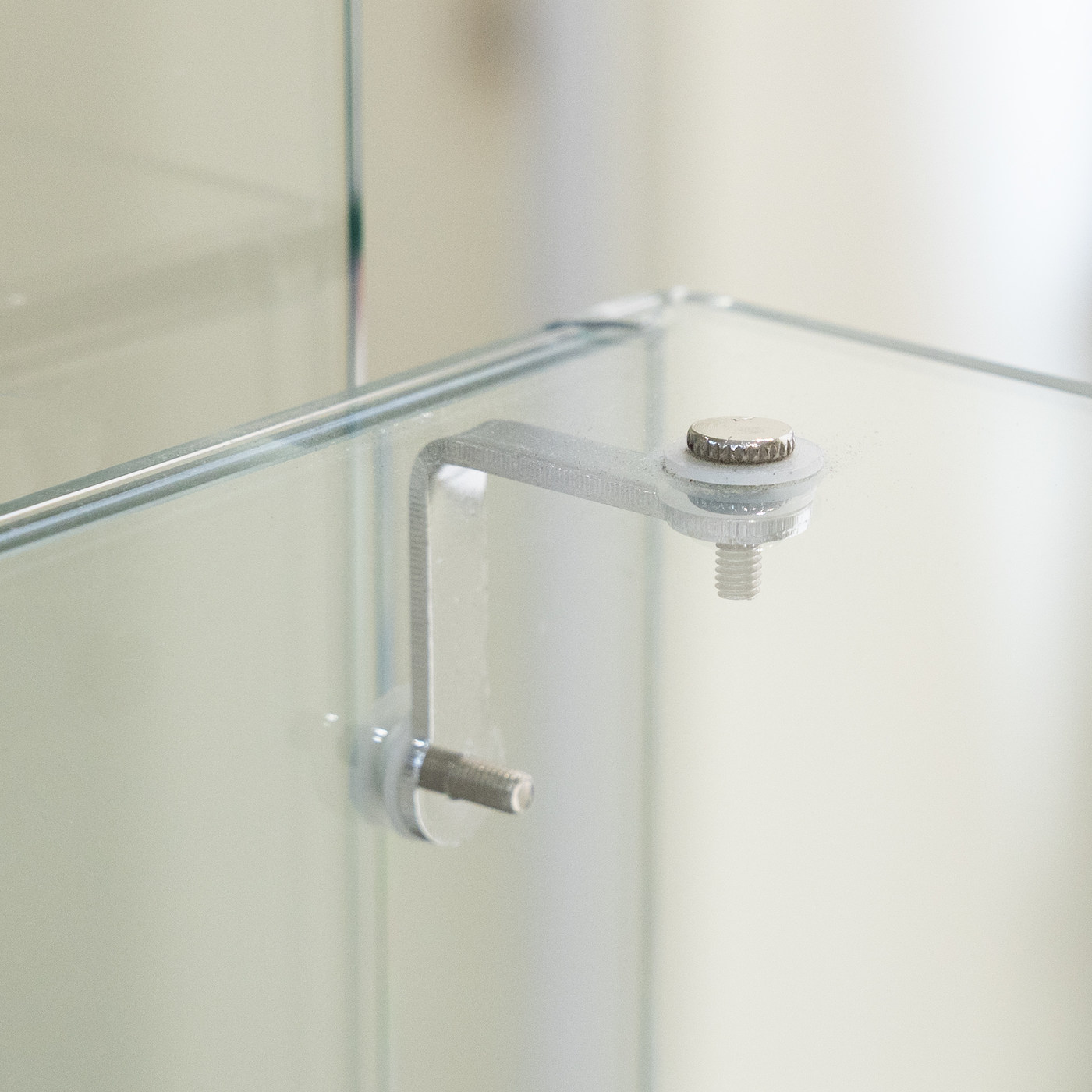 Крепление стеклянного куба двойное AKS  68149