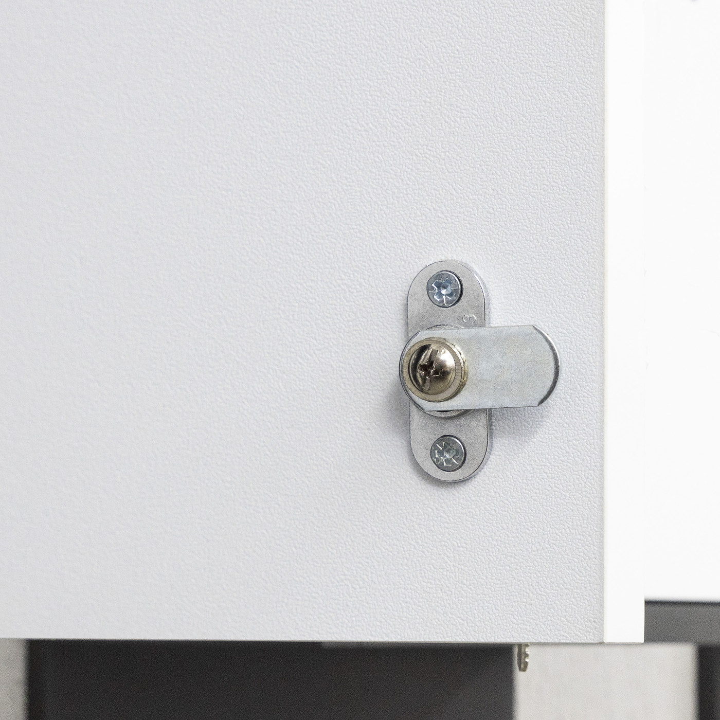 Замок мебельный 201 AKS 21184