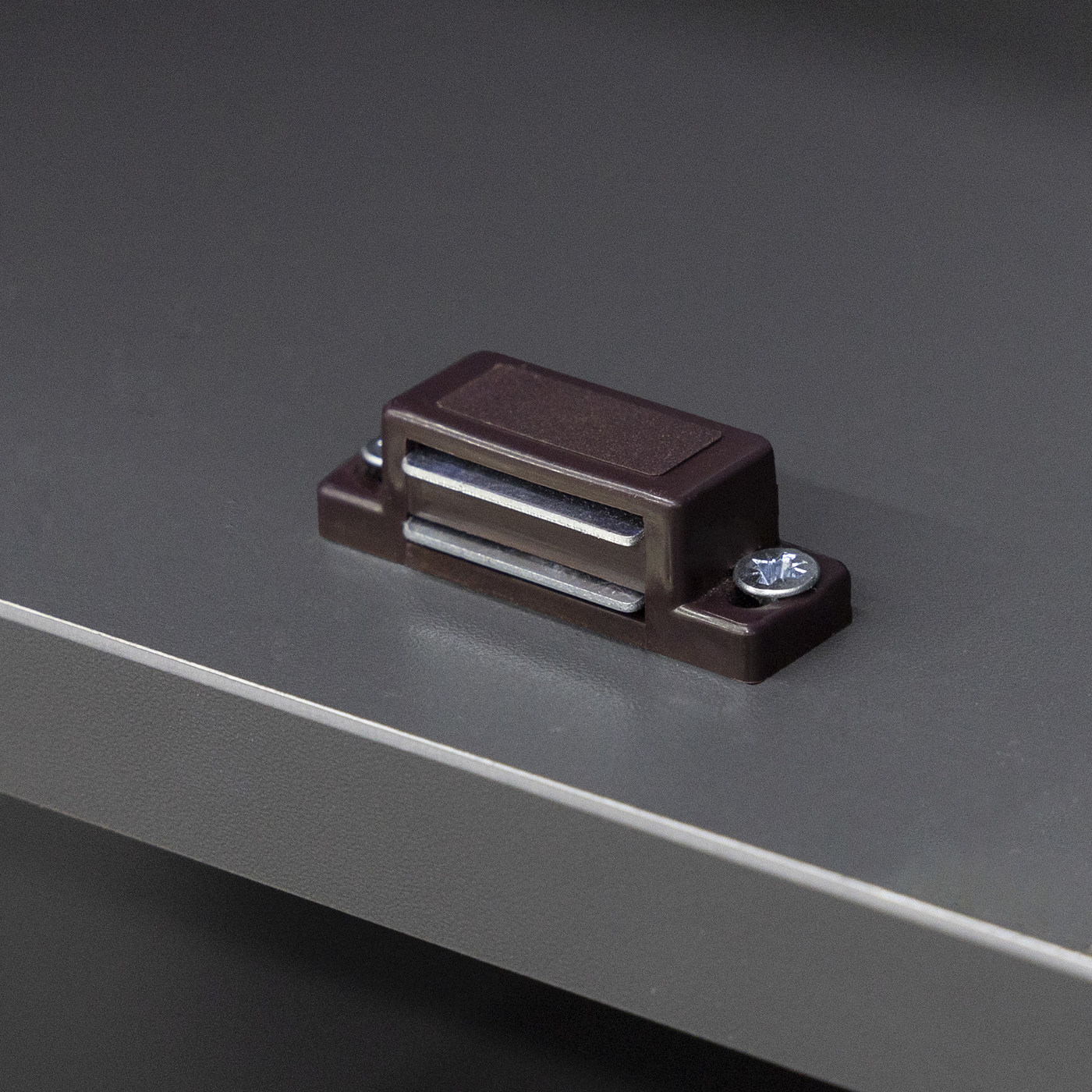 Защелка магнитная мебельная, коричневая N AKS 83929