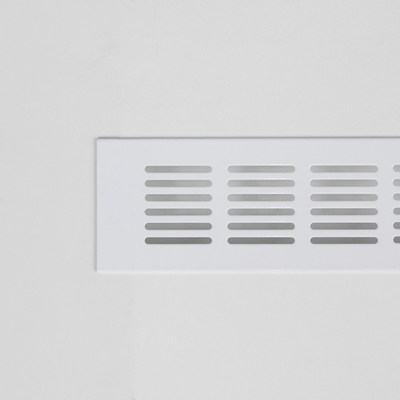 Решетка вентиляционная 480х60мм белая алюминий AKS 65799