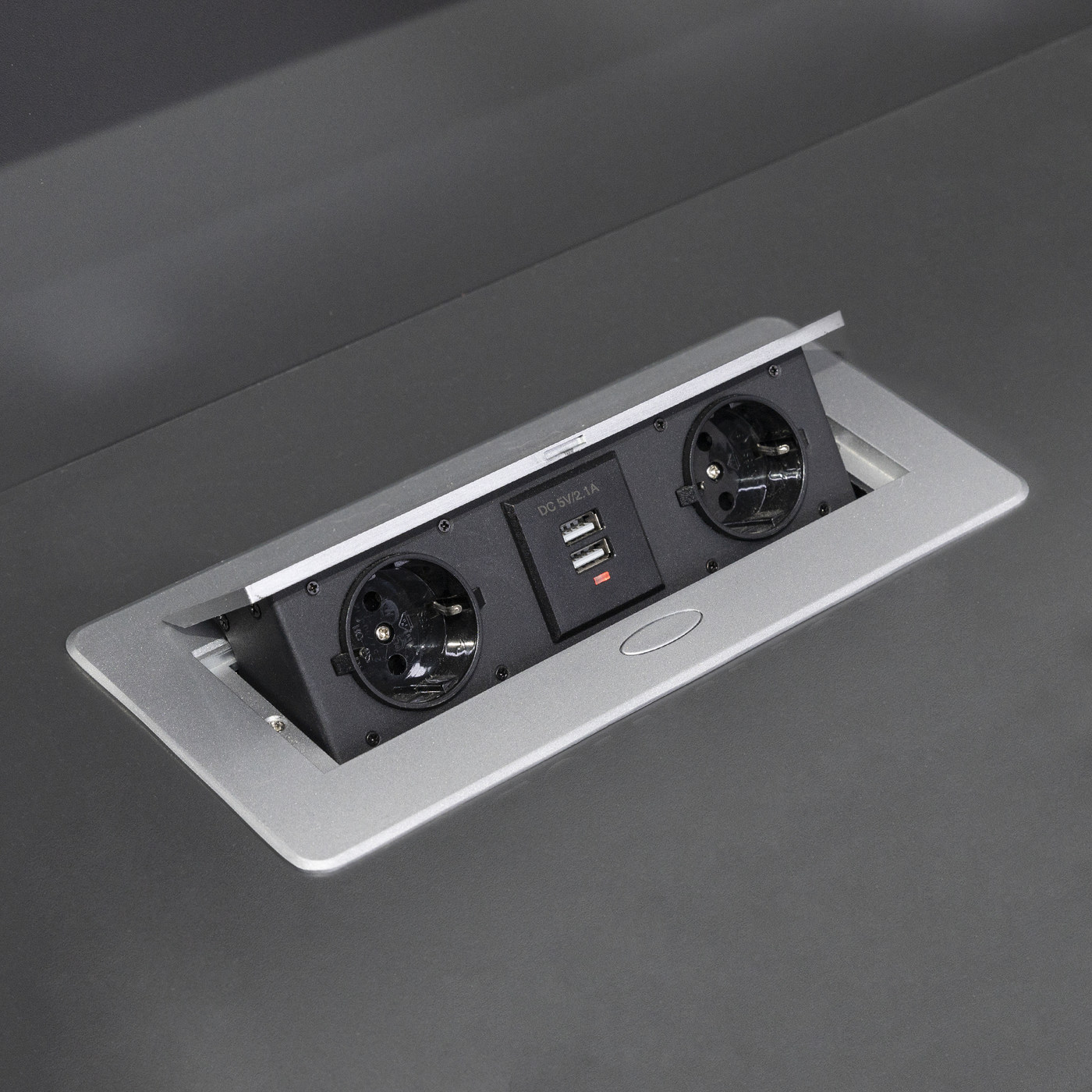 Выдвижной удлинитель AKS NOVA USB, 2 розетки, 2xUSB, алюминий, AKS 78889