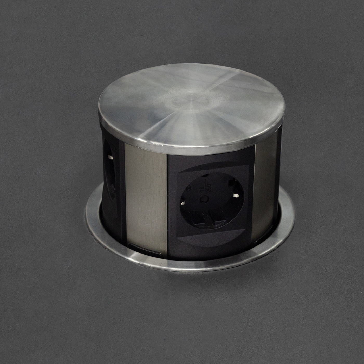 Выдвижной удлинитель Tor USB, 120 мм 3 розетки + 2USB, сталь AKS 78896