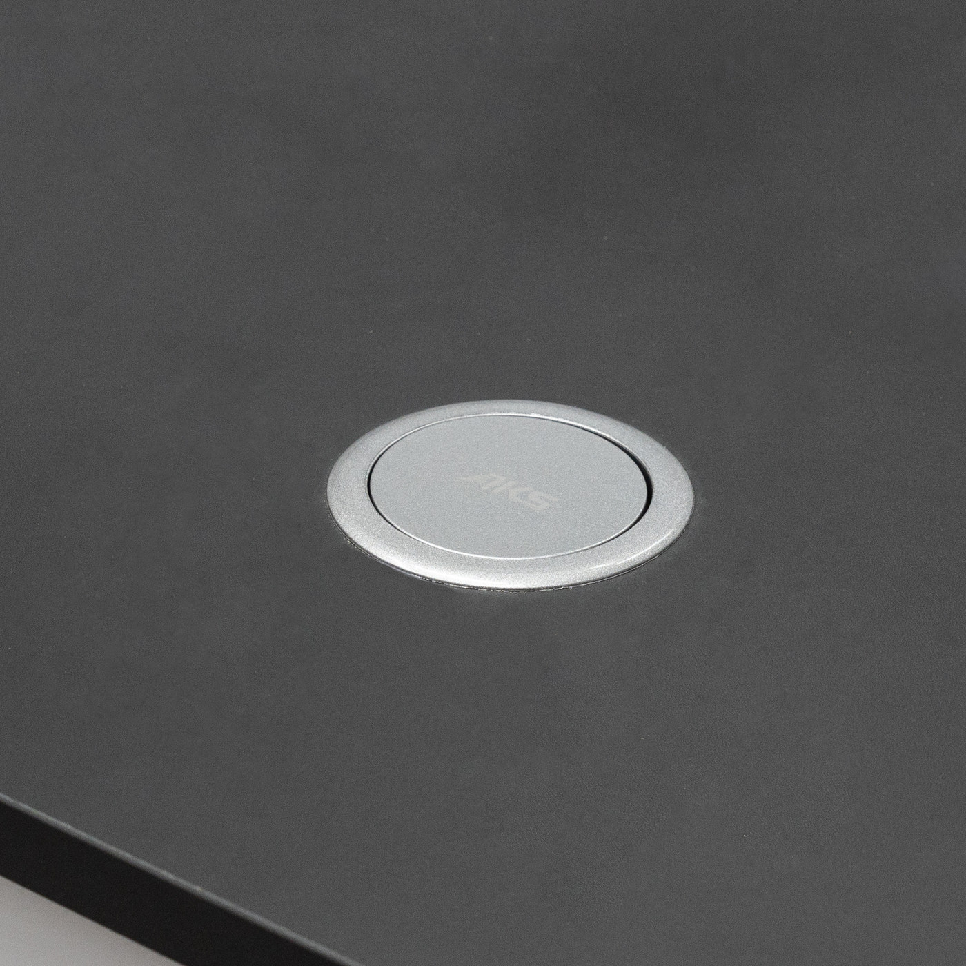 Выдвижной удлинитель Vulcan USB, 60 мм 3 розетки 2 USB, пластик, цвет алюминий AKS 78894