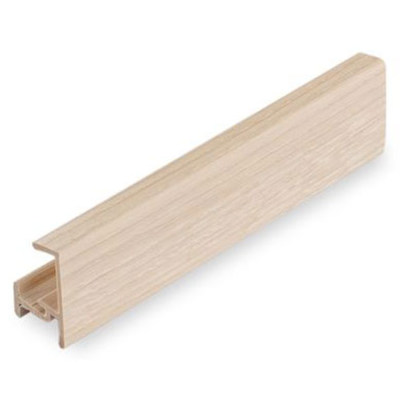 Угол универс. 90гр. Дуб шамони светлый к цоколю 012 100мм КORNER