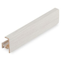 Угол универс.90гр. Выбеленное дерево к цоколю 013 100мм КORNER