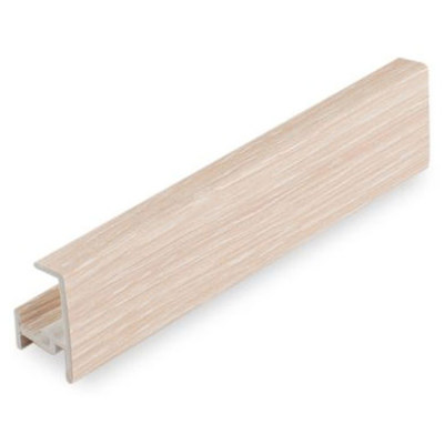 Угол универс. 90гр. Дуб белфорд к цоколю 010 100мм КORNER