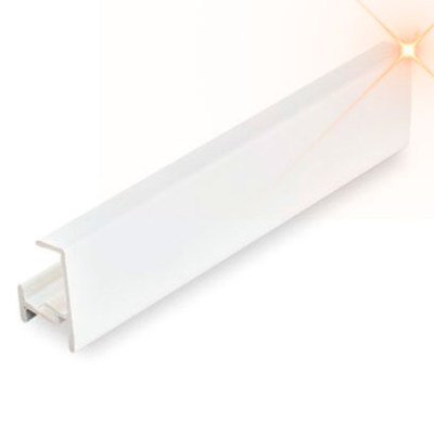 Угол универс.90гр. Белый глянец к цоколю 015 150мм КORNER