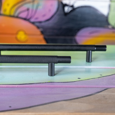 Ручка мебельная скоба мет. COBRA 128 черный матовый  AKS 68421