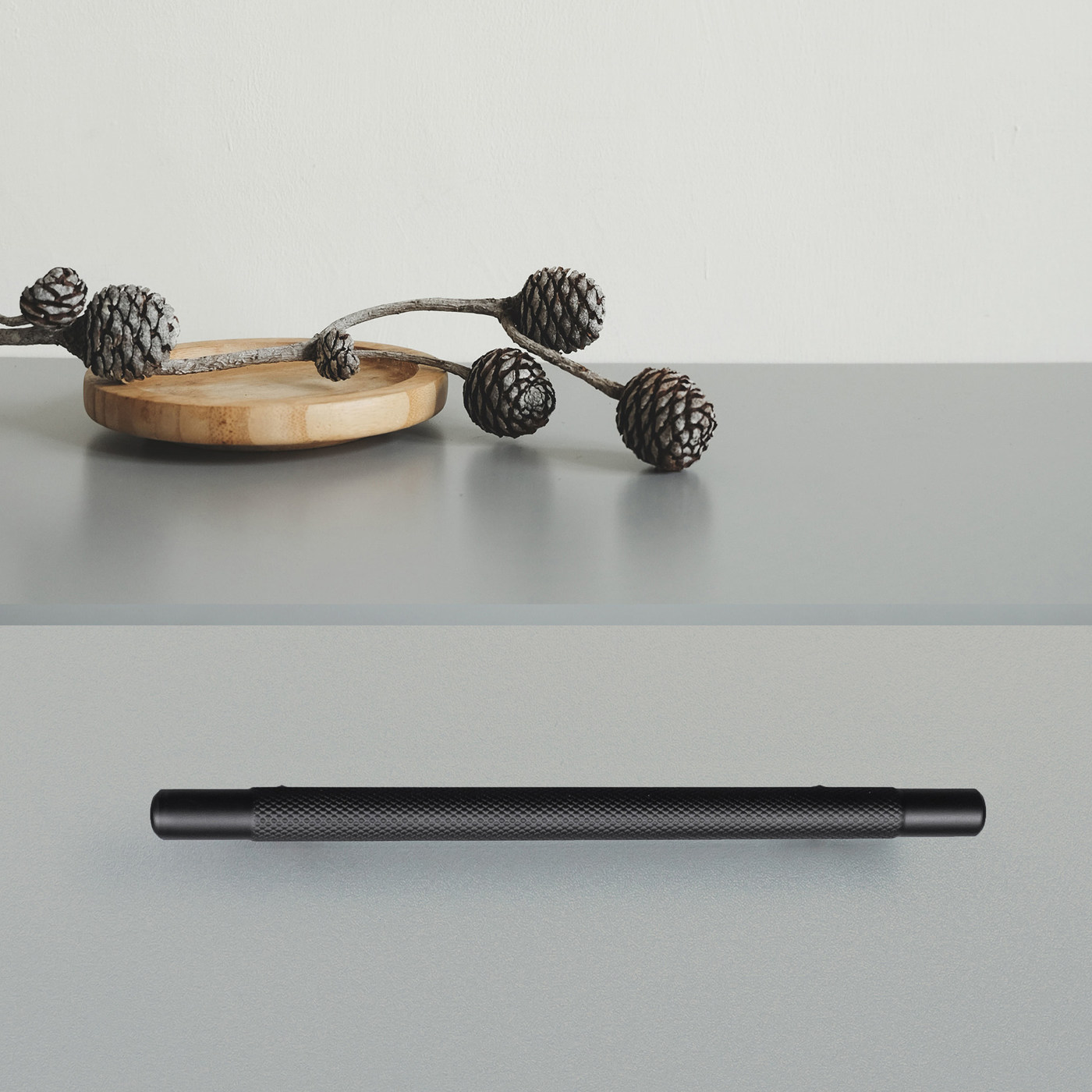 Ручка мебельная скоба мет. COBRA 128 черный матовый  AKS 68421