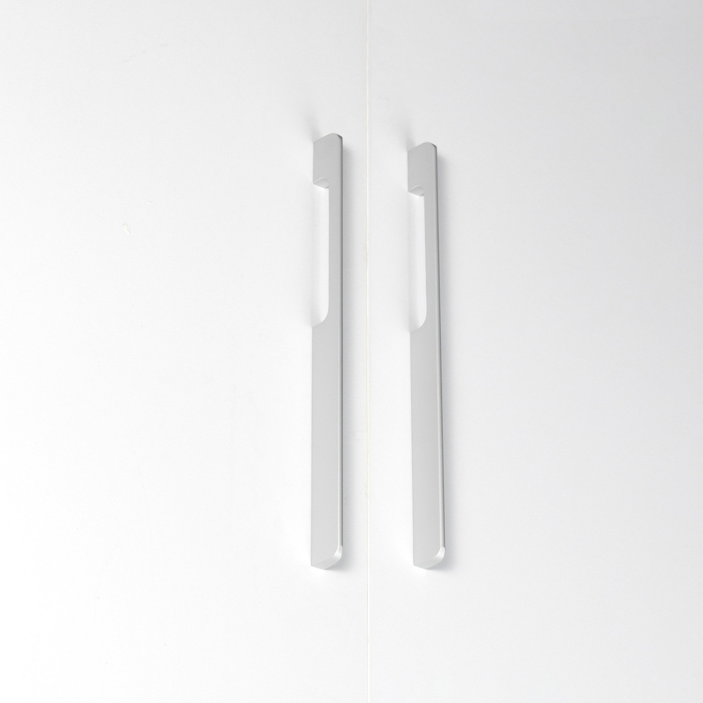 Ручка меб. ORION-320 алюмин. AKS 62209