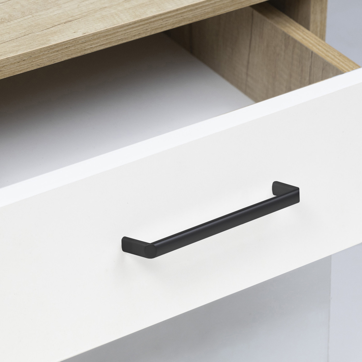 Ручка мебельная скоба мет. WINDSOR 160 черный матовый AKS 81256