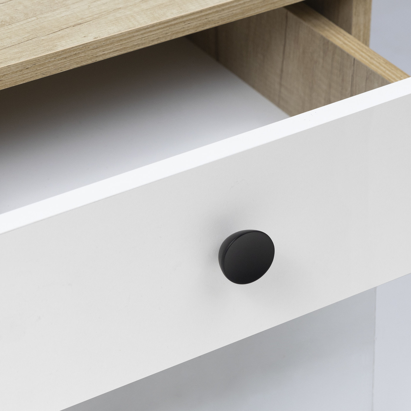 Ручка мебельная кнопка мет. PINA черный матовый AKS 104232