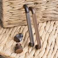 Ручка мебельная скоба мет. FLUID 128 графит AKS 103276