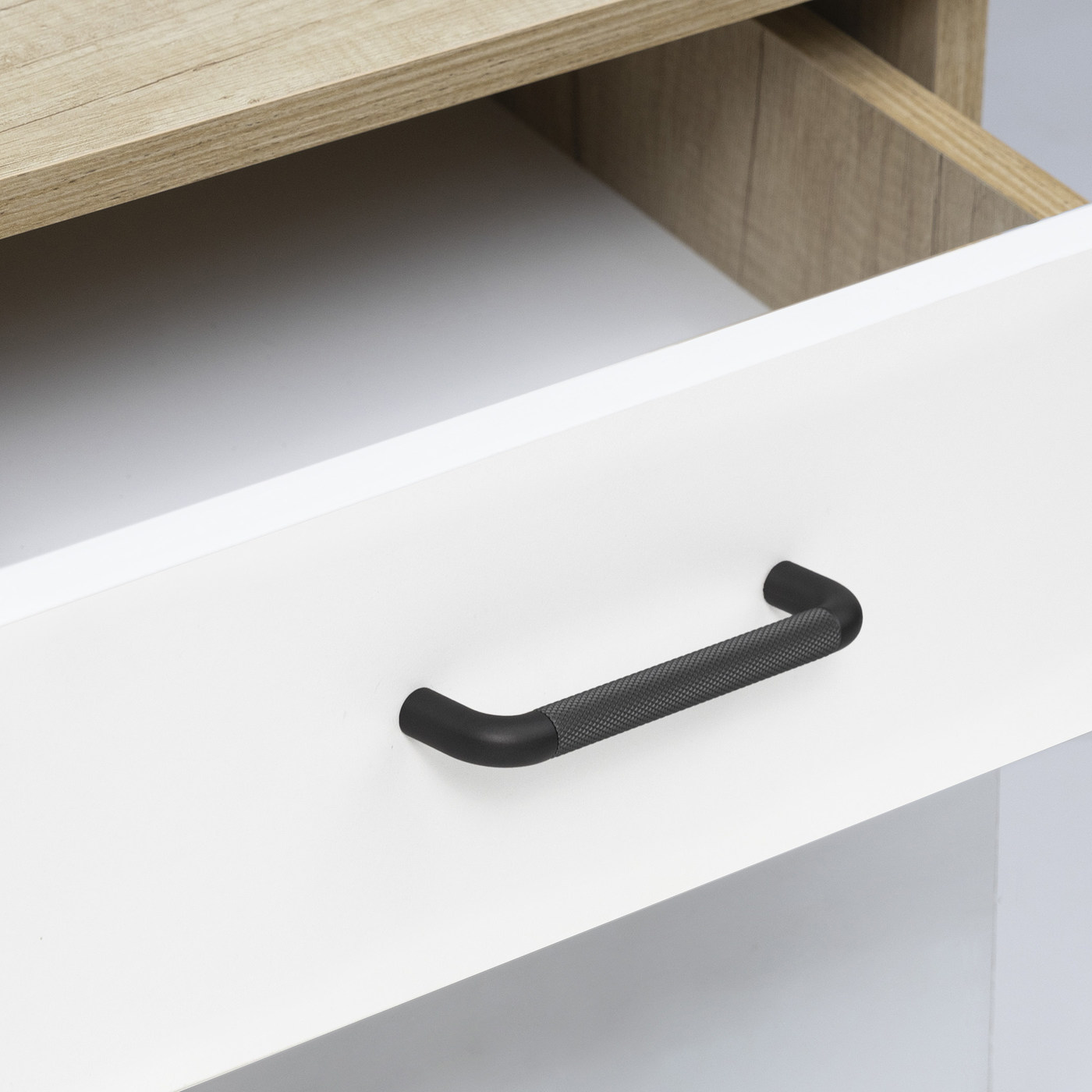 Ручка мебельная скоба мет. FLUID 128 черный матовый AKS 103277