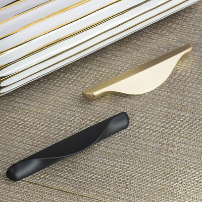 Ручка мебельная скоба мет. METAX 128 брашированное золото AKS 104152