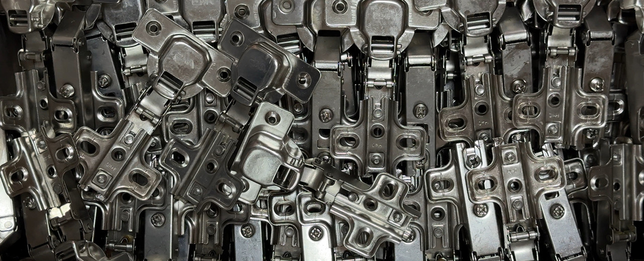 Качественная мебельная фурнитура для кухни